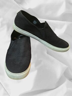 Steve Madden Zarayy Black Slip-On Canvas Skate Sneakers